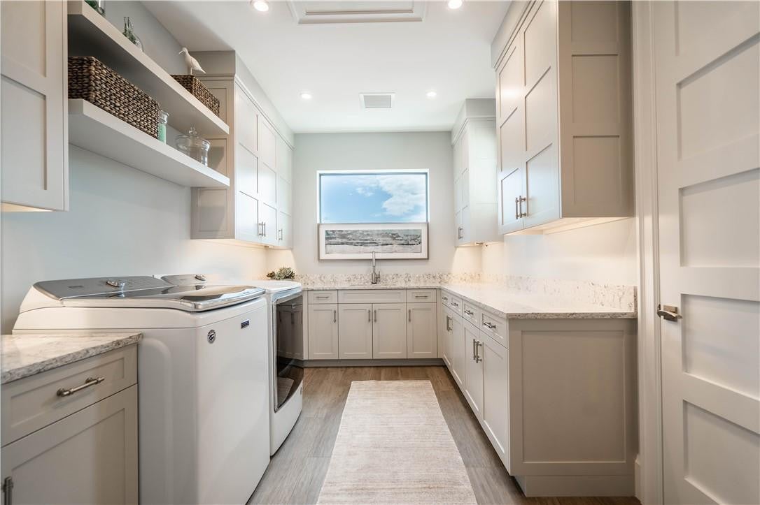 Lighthouse Point, Florida, 33064, United States, 3 Bedrooms Bedrooms, ,5 BathroomsBathrooms,Residential,Active,2011211