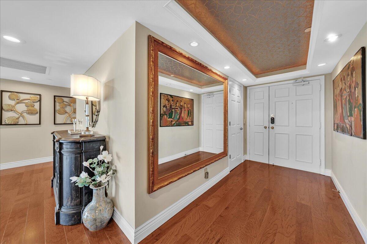 Palm Beach, Florida, 33480, United States, 3 Bedrooms Bedrooms, ,3 BathroomsBathrooms,Residential,Active,1954435