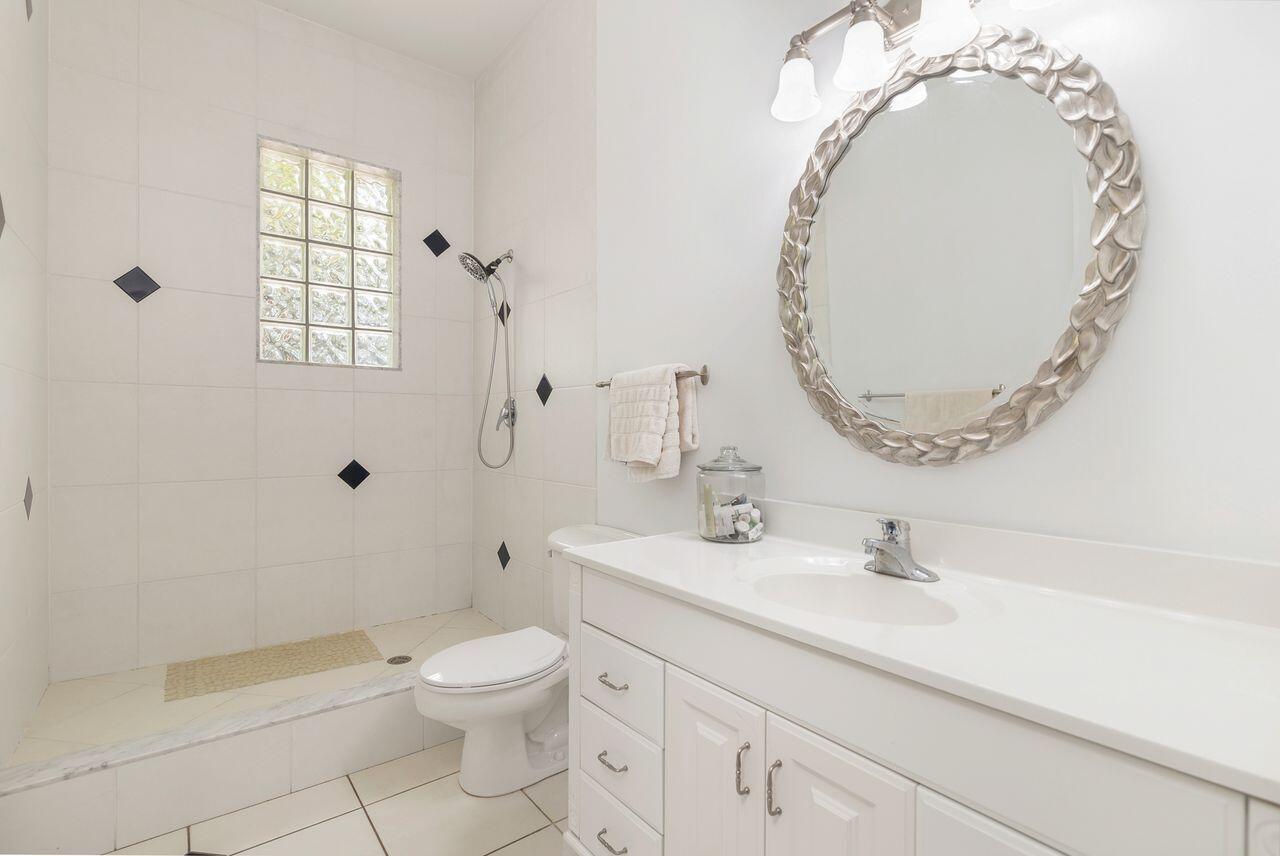 Palm Beach Gardens, Florida, 33418, United States, 5 Bedrooms Bedrooms, ,3 BathroomsBathrooms,Residential,Active,1952047