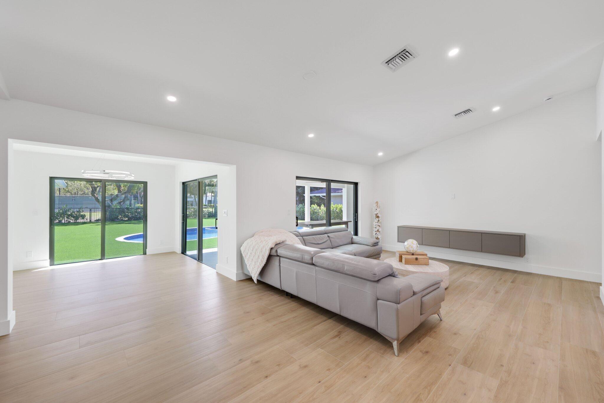Boca Raton, Florida, 33431, United States, ,5 BathroomsBathrooms,Residential,Active,1769827