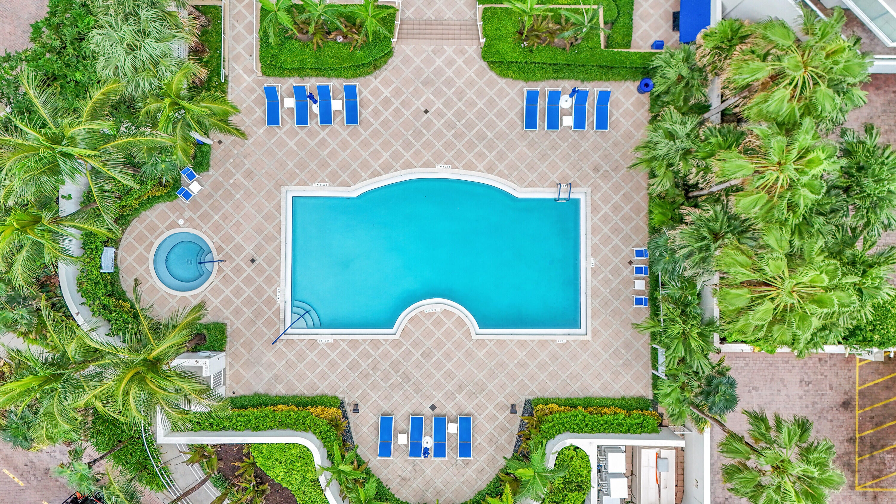 Hollywood, Florida, 33019, United States, 2 Bedrooms Bedrooms, ,3 BathroomsBathrooms,Residential,Active,2028550