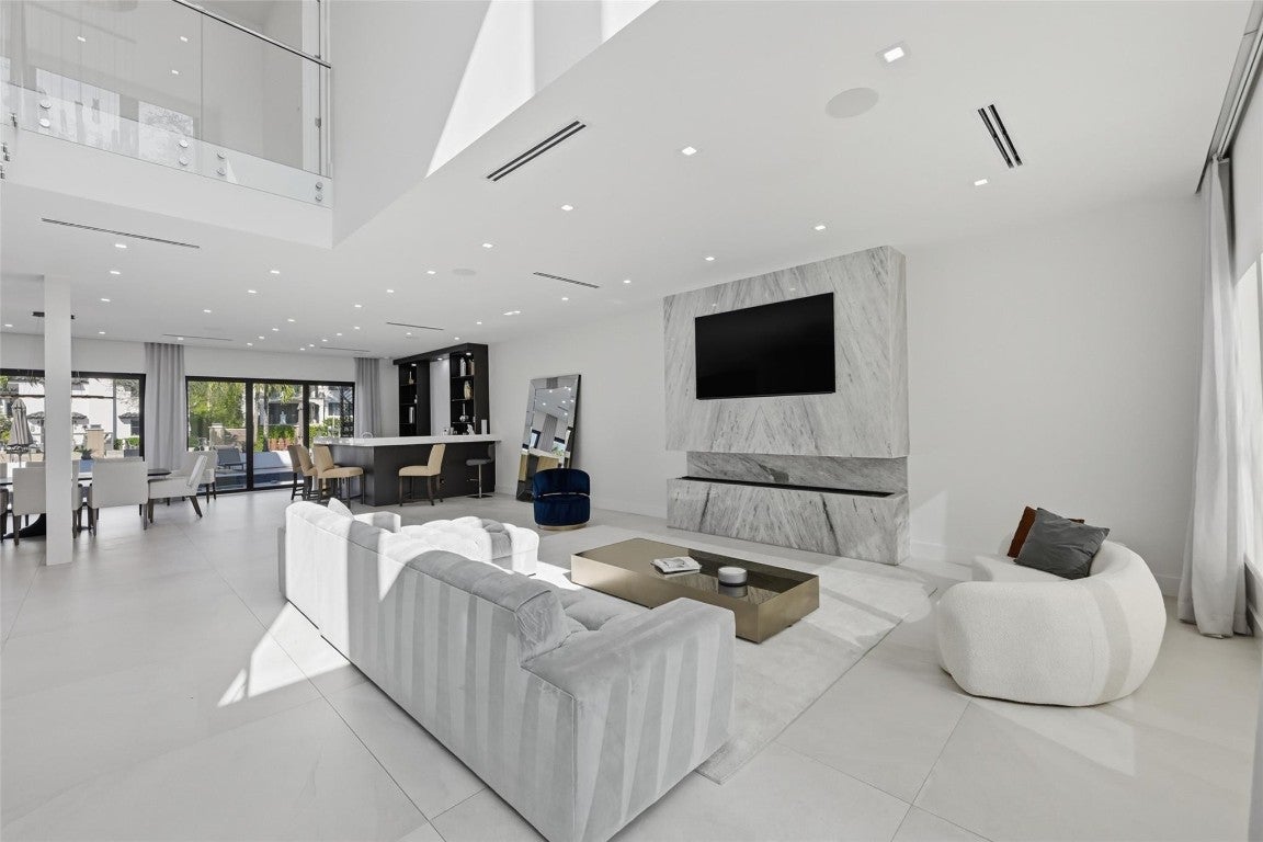 Fort Lauderdale, Florida, 33316, United States, 5 Bedrooms Bedrooms, ,5 BathroomsBathrooms,Residential,Active,2008271