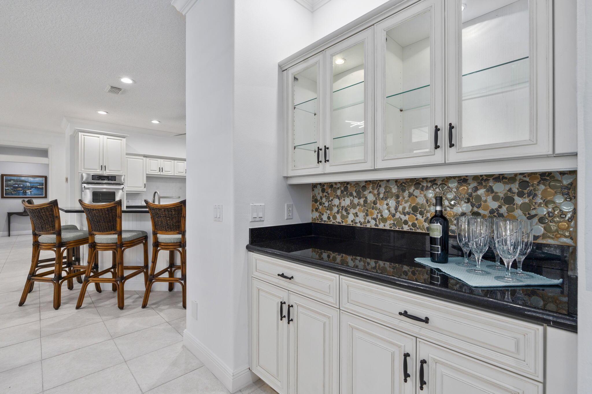 Sewalls Point, Florida, 34996, United States, 4 Bedrooms Bedrooms, ,3 BathroomsBathrooms,Residential,Active,1953273