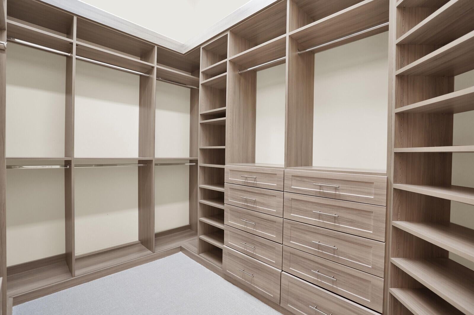 Delray Beach, Florida, 33446, United States, 5 Bedrooms Bedrooms, ,5 BathroomsBathrooms,Residential,Active,1996253