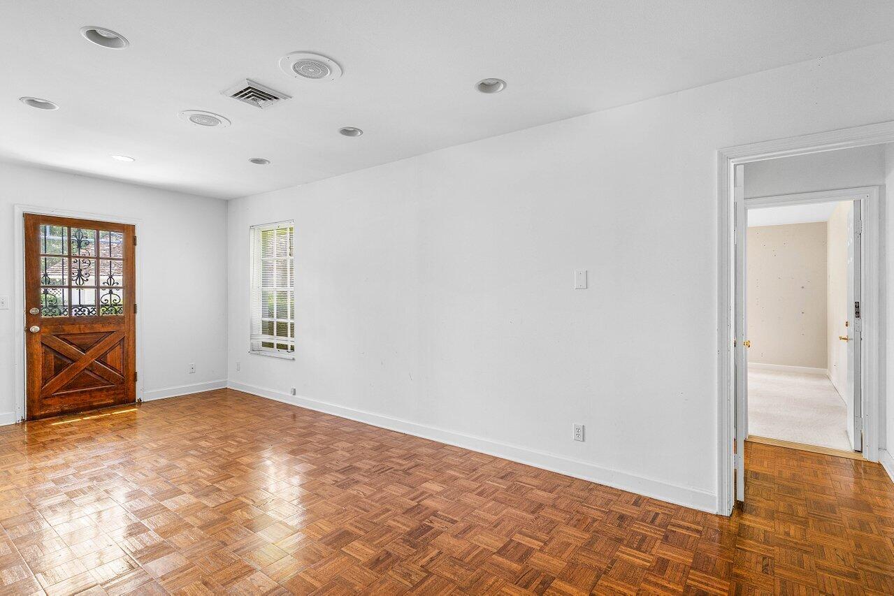 North Palm Beach, Florida, 33408, United States, 3 Bedrooms Bedrooms, ,3 BathroomsBathrooms,Residential,Active,1880318