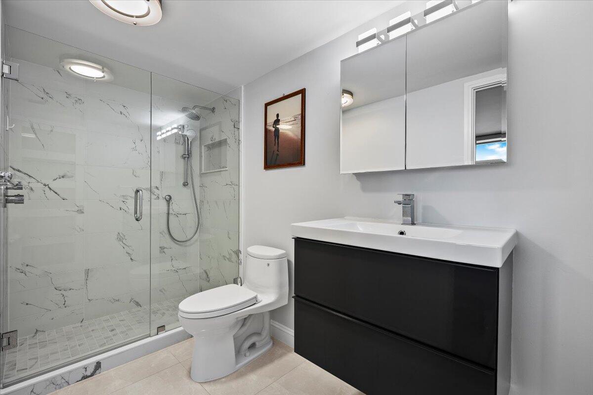 Singer Island, Florida, 33404, United States, 2 Bedrooms Bedrooms, ,4 BathroomsBathrooms,Residential,Active,2002609