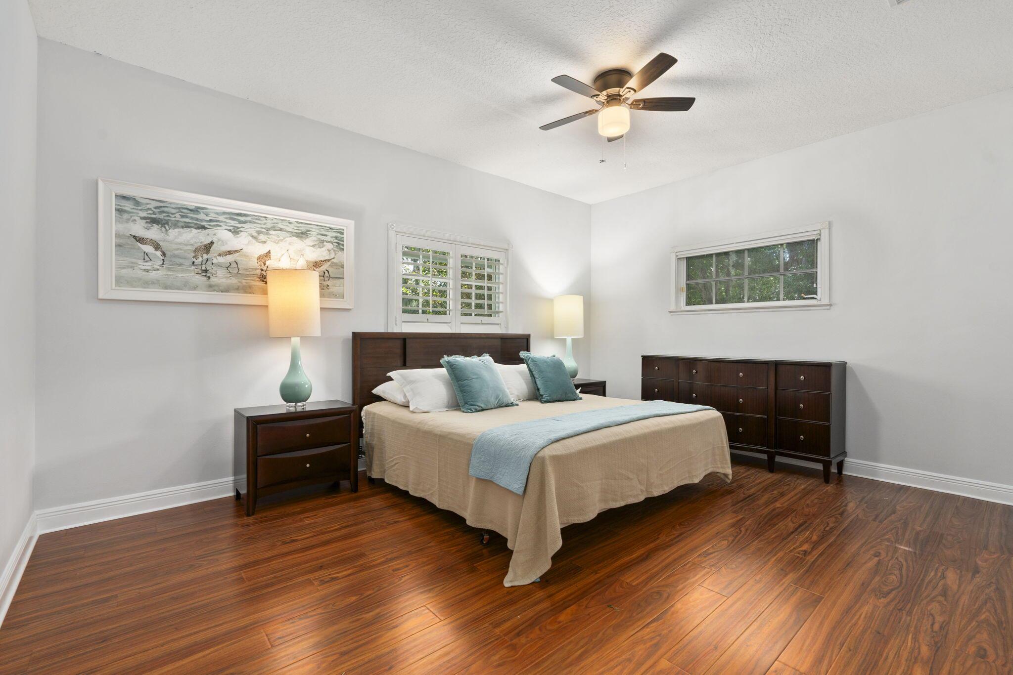Sewalls Point, Florida, 34996, United States, 4 Bedrooms Bedrooms, ,3 BathroomsBathrooms,Residential,Active,1953273