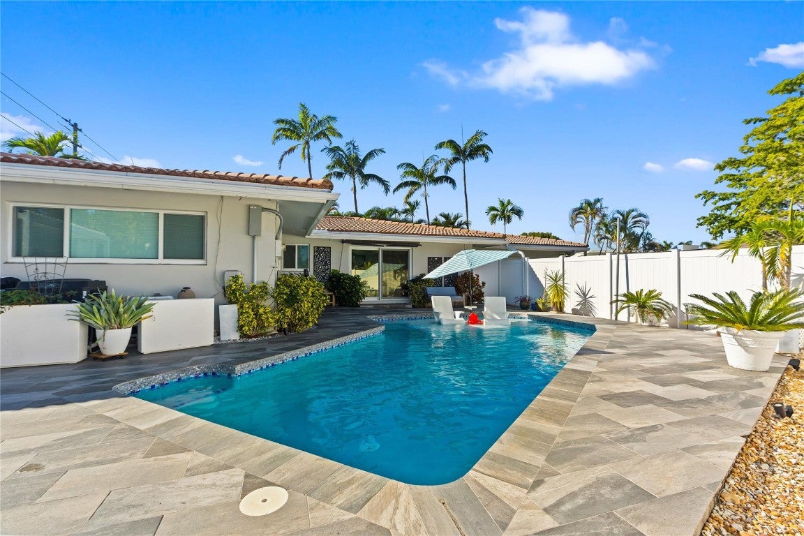 Fort Lauderdale, Florida, 33305, United States, 3 Bedrooms Bedrooms, ,2 BathroomsBathrooms,Residential,Active,2008347