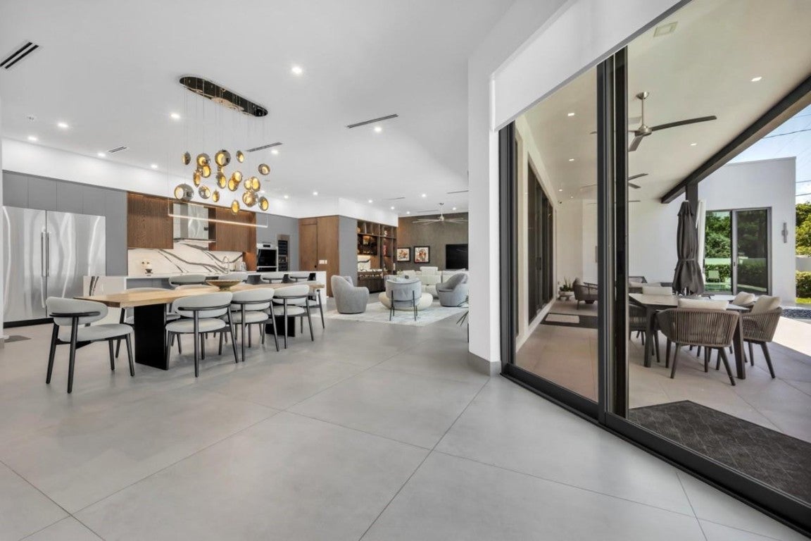 Wilton Manors, Florida, 33305, United States, 3 Bedrooms Bedrooms, ,4 BathroomsBathrooms,Residential,Active,2007993