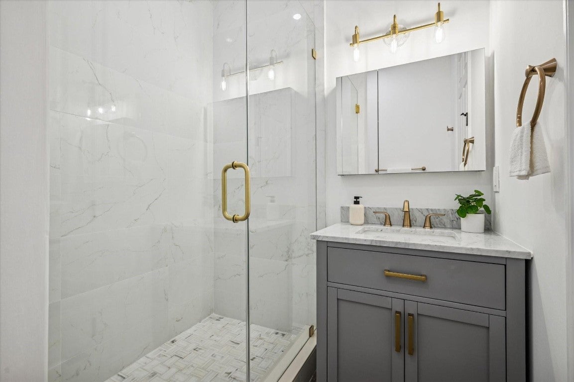 Parkland, Florida, 33067, United States, 7 Bedrooms Bedrooms, ,6 BathroomsBathrooms,Residential,Active,2002358