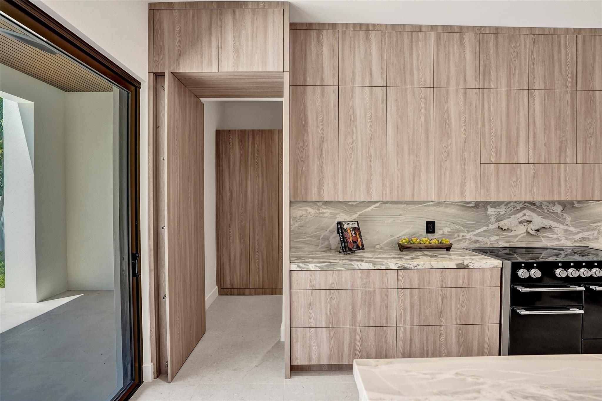 Lighthouse Point, Florida, 33064, United States, 4 Bedrooms Bedrooms, ,4 BathroomsBathrooms,Residential,Active,1919400