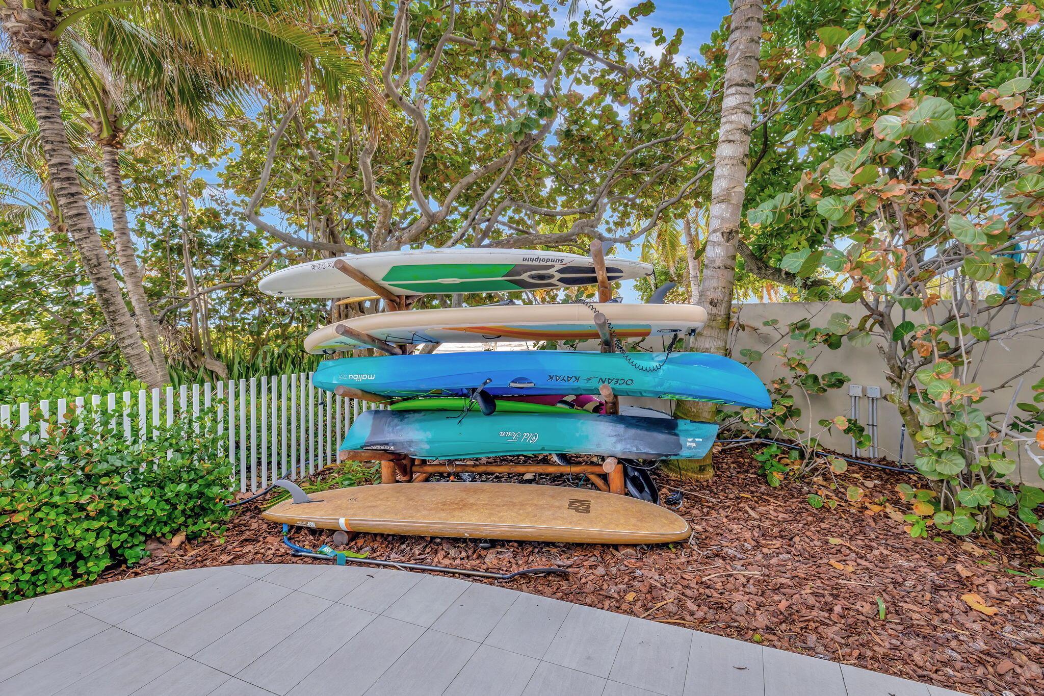 Pompano Beach, Florida, 33062, United States, 2 Bedrooms Bedrooms, ,3 BathroomsBathrooms,Residential,Pending,1959525