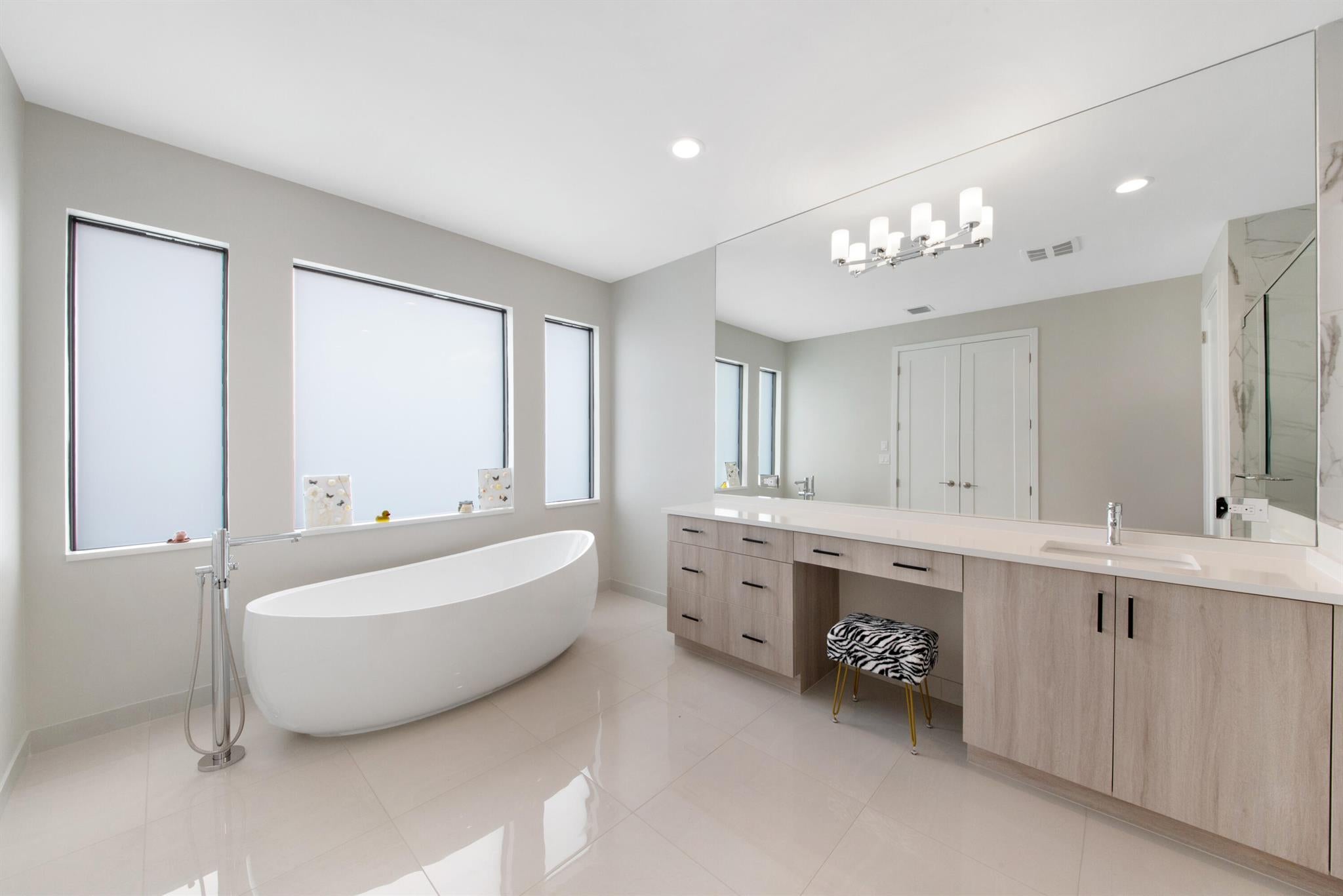 Boca Raton, Florida, 33434, United States, 5 Bedrooms Bedrooms, ,7 BathroomsBathrooms,Residential,Active,1963404