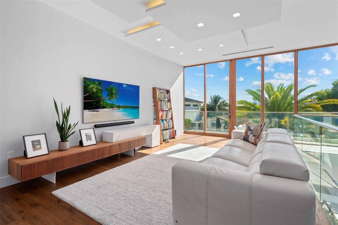 Lighthouse Point, Florida, 33064, United States, 5 Bedrooms Bedrooms, ,6 BathroomsBathrooms,Residential,Active,2006878