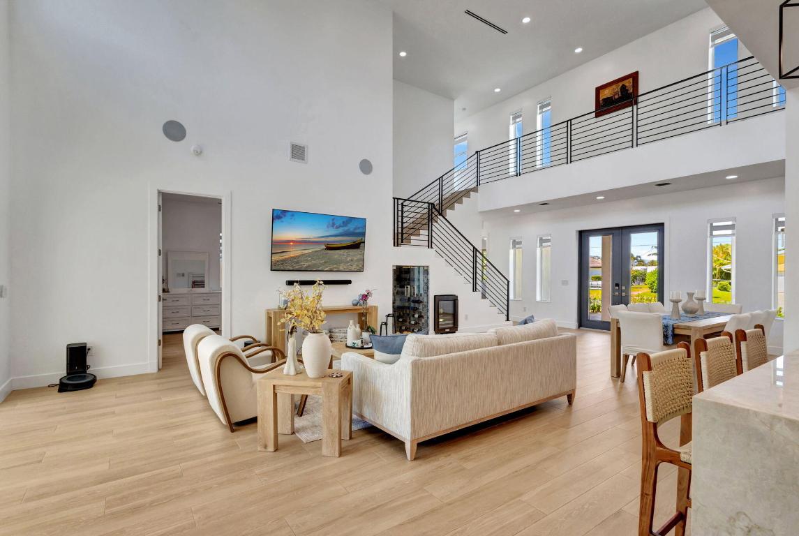 North Palm Beach, Florida, 33408, United States, 4 Bedrooms Bedrooms, ,5 BathroomsBathrooms,Residential,Active,2008316