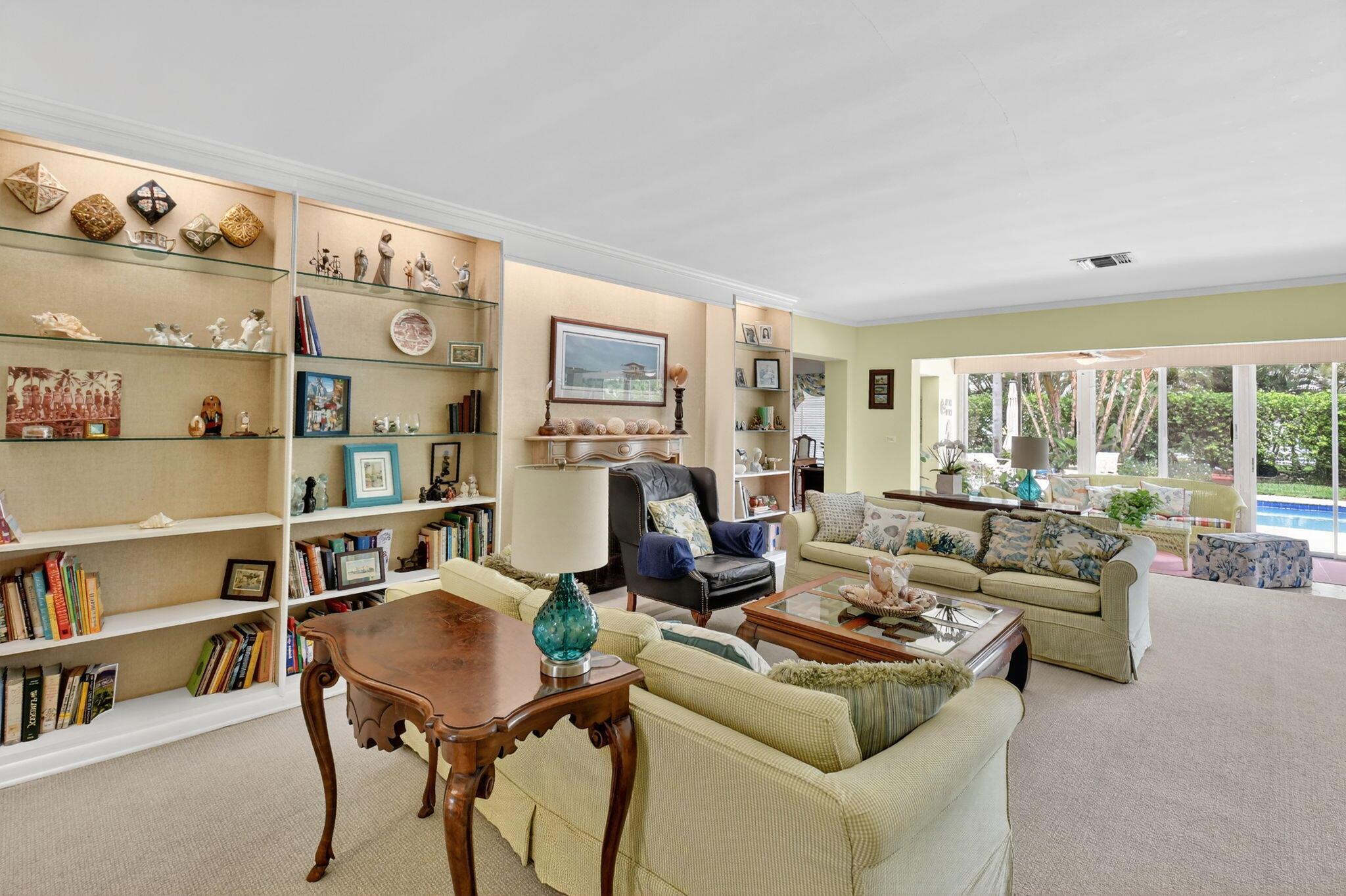 Delray Beach, Florida, 33444, United States, 4 Bedrooms Bedrooms, ,3 BathroomsBathrooms,Residential,Active,1945273