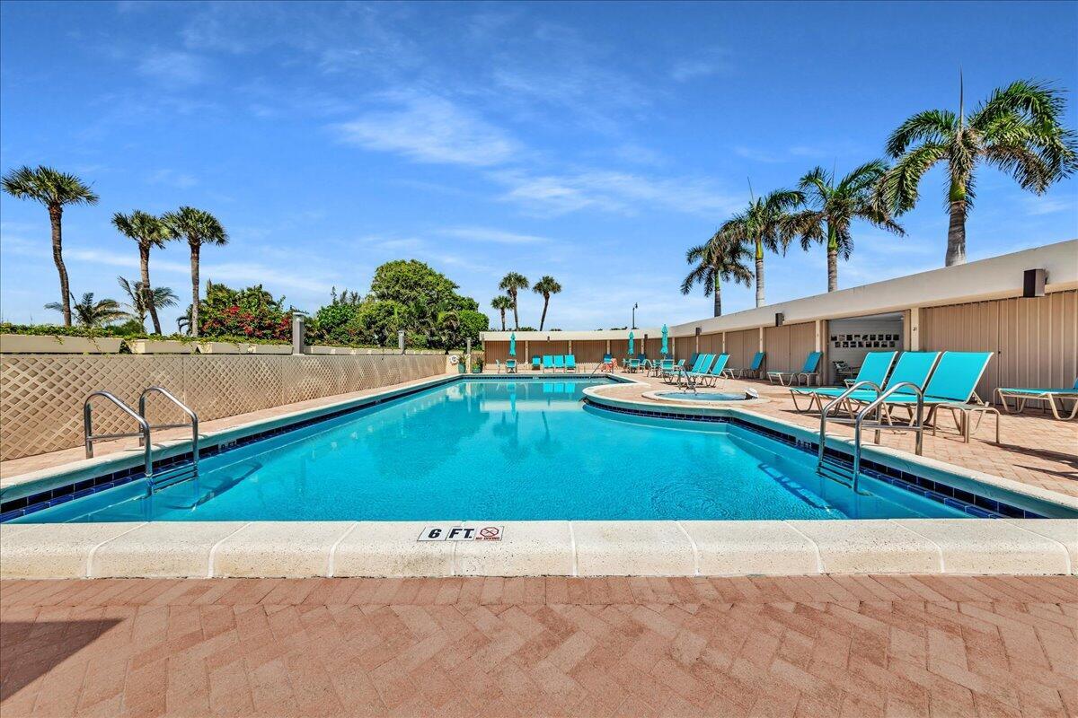 Palm Beach, Florida, 33480, United States, 3 Bedrooms Bedrooms, ,3 BathroomsBathrooms,Residential,Active,1954435