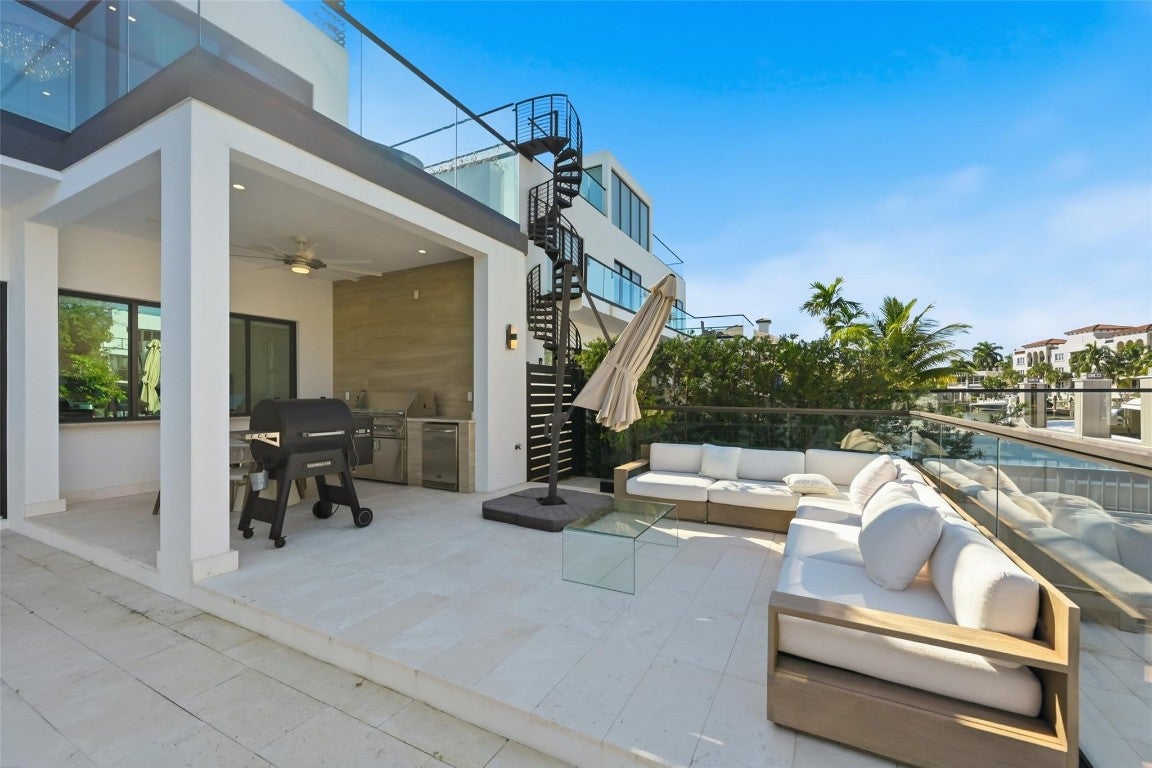 Fort Lauderdale, Florida, 33316, United States, 5 Bedrooms Bedrooms, ,5 BathroomsBathrooms,Residential,Active,2008271