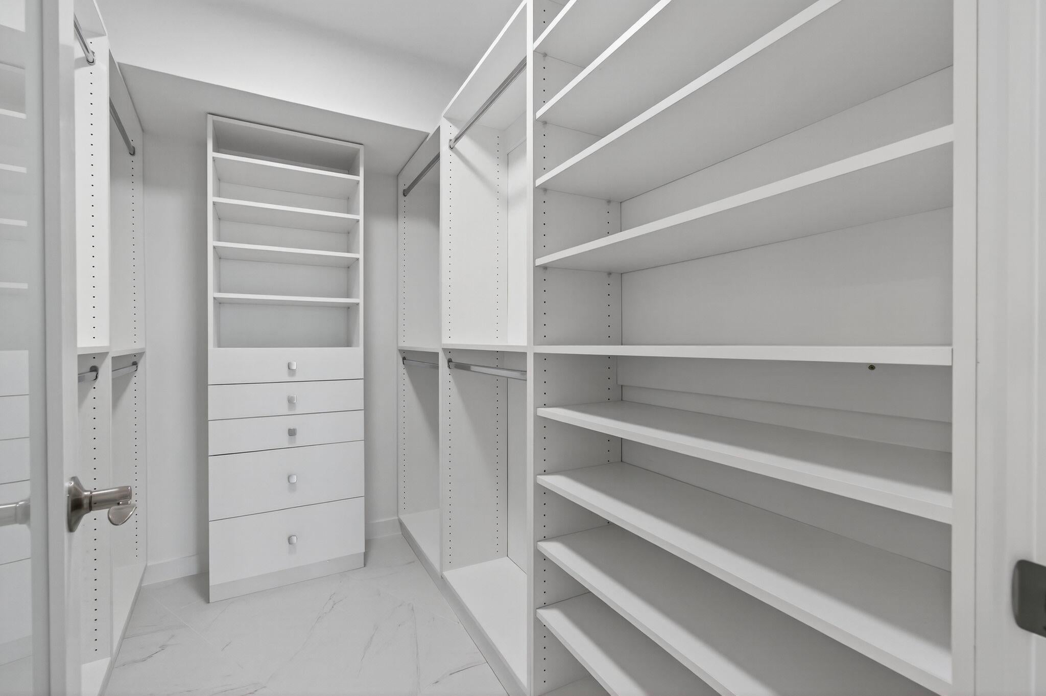 Highland Beach, Florida, 33487, United States, ,2 BathroomsBathrooms,Residential,Active,1762854