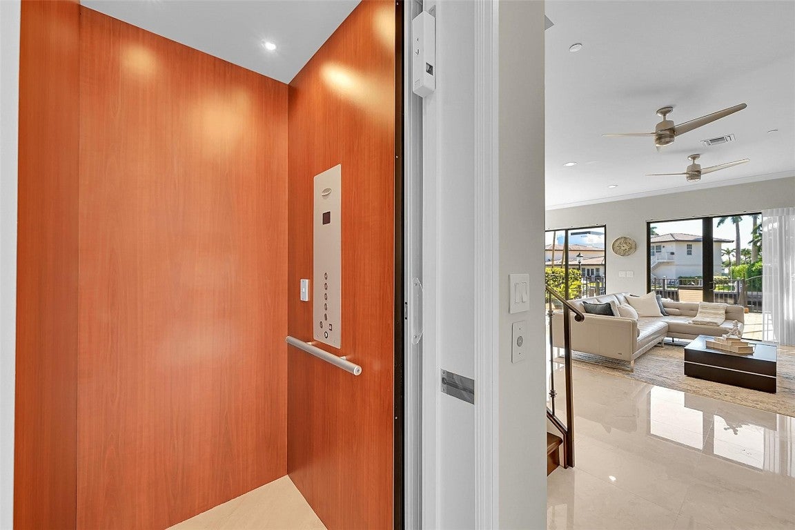 Pompano Beach, Florida, 33062, United States, 3 Bedrooms Bedrooms, ,4 BathroomsBathrooms,Residential,Active,1997627