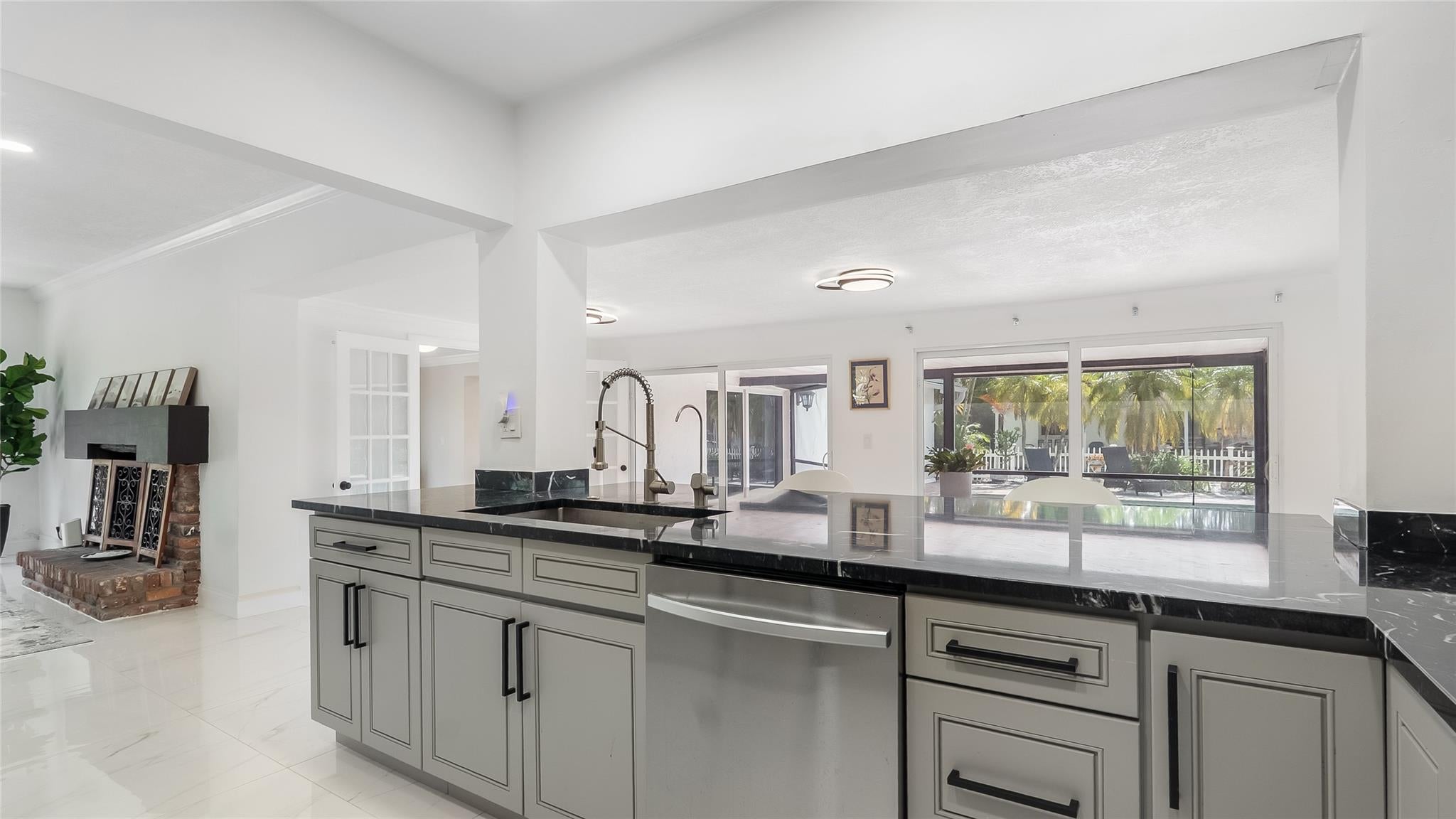 Parkland, Florida, 33067, United States, 5 Bedrooms Bedrooms, ,5 BathroomsBathrooms,Residential,Active,1944063