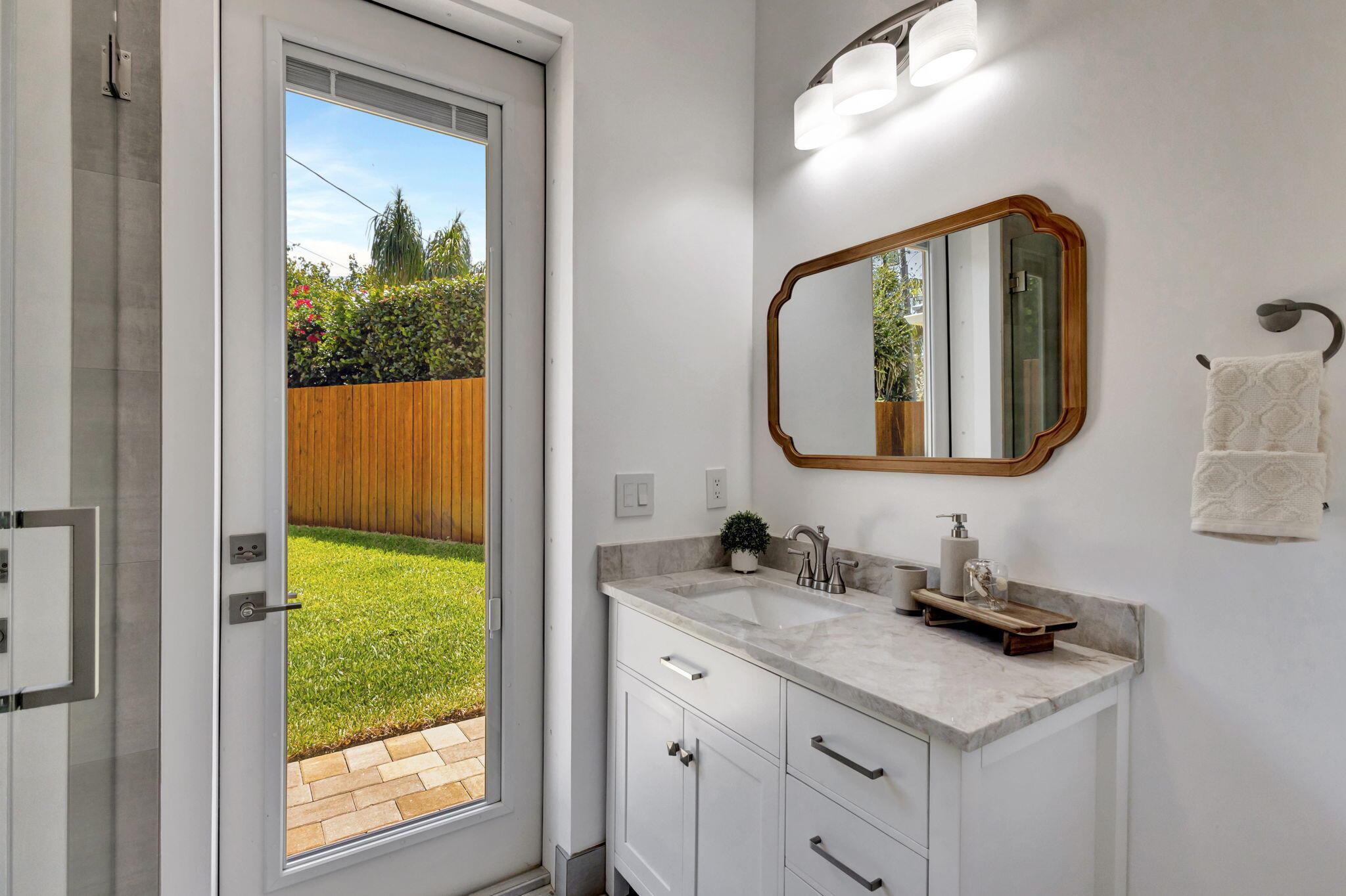 North Palm Beach, Florida, 33408, United States, 4 Bedrooms Bedrooms, ,5 BathroomsBathrooms,Residential,Active,1973305