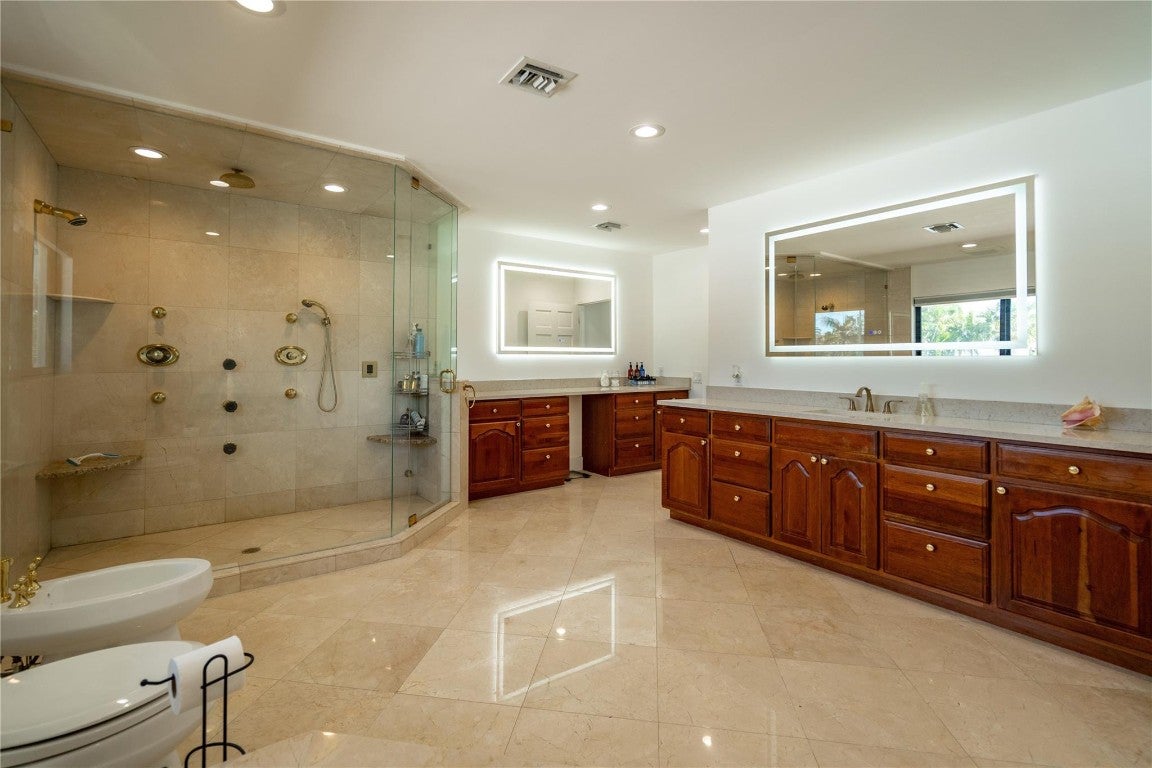 Fort Lauderdale, Florida, 33306, United States, 6 Bedrooms Bedrooms, ,8 BathroomsBathrooms,Residential,Active,2008333
