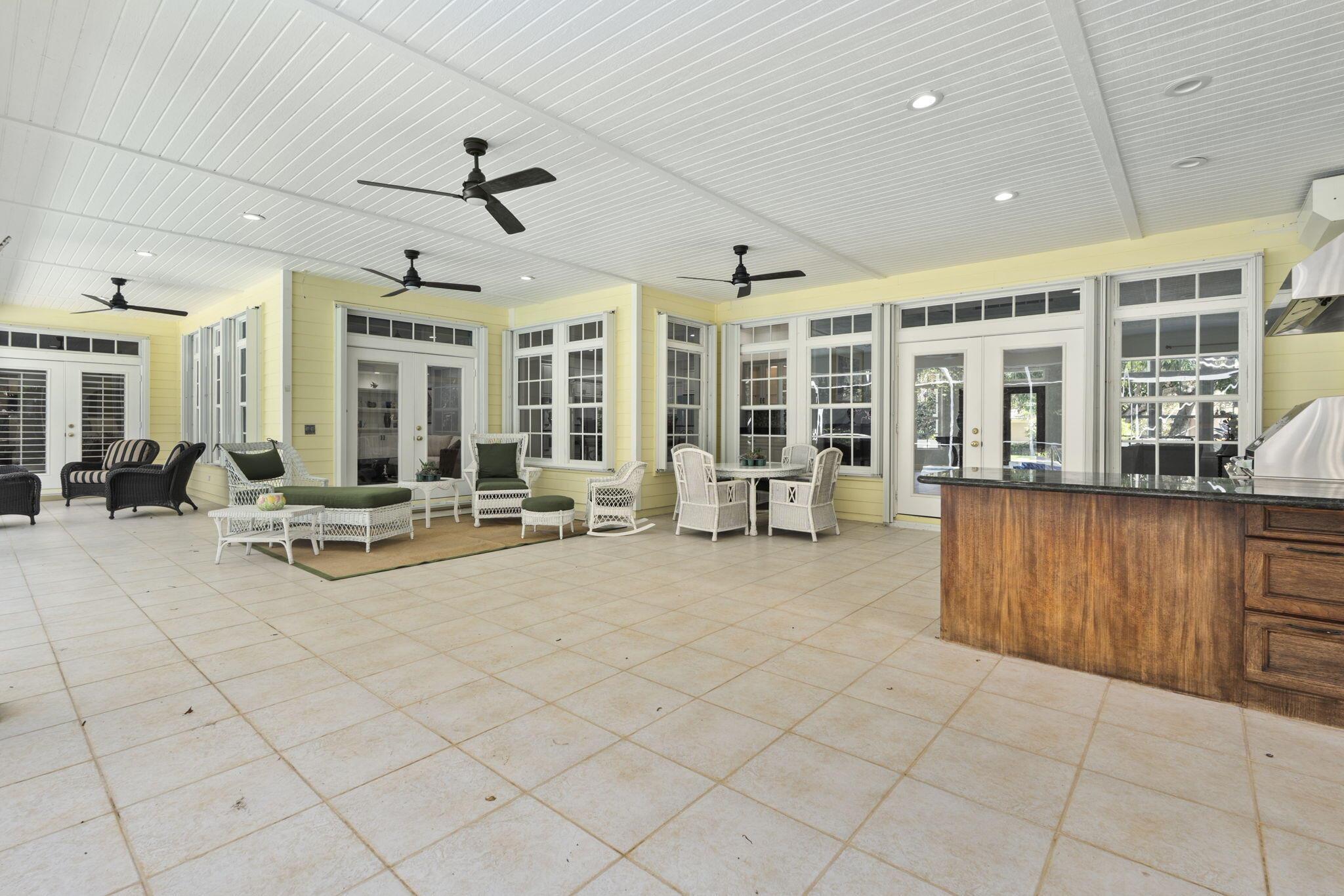 Sewalls Point, Florida, 34996, United States, 4 Bedrooms Bedrooms, ,3 BathroomsBathrooms,Residential,Active,1953273