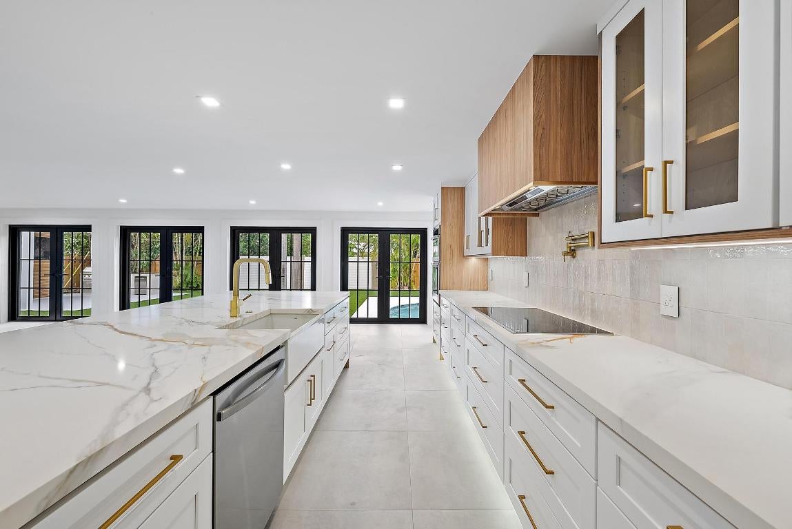 Tequesta, Florida, 33469, United States, 4 Bedrooms Bedrooms, ,5 BathroomsBathrooms,Residential,Active,2007914