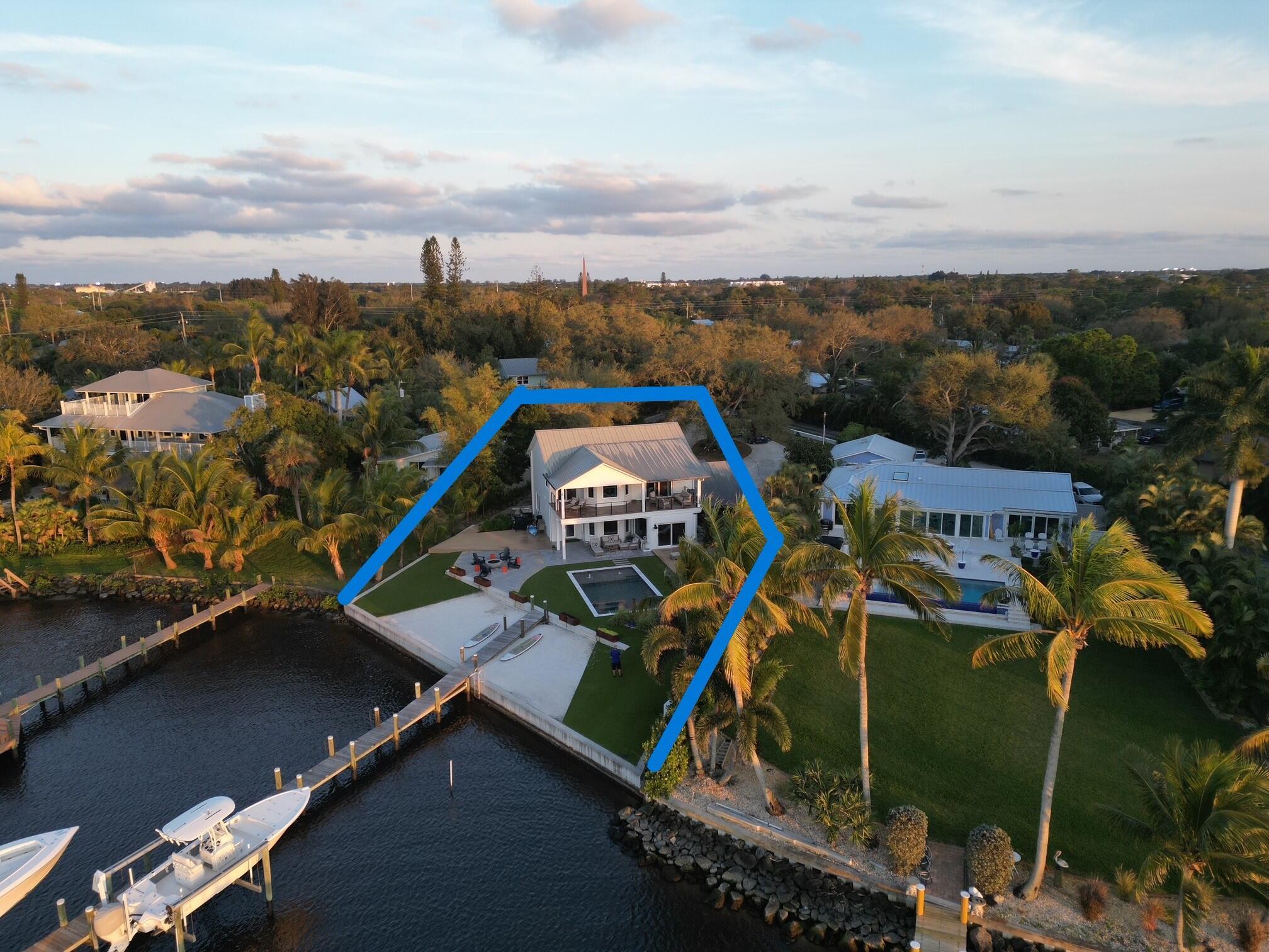 Stuart, Florida, 34994, United States, 4 Bedrooms Bedrooms, ,4 BathroomsBathrooms,Residential,Active,1782767
