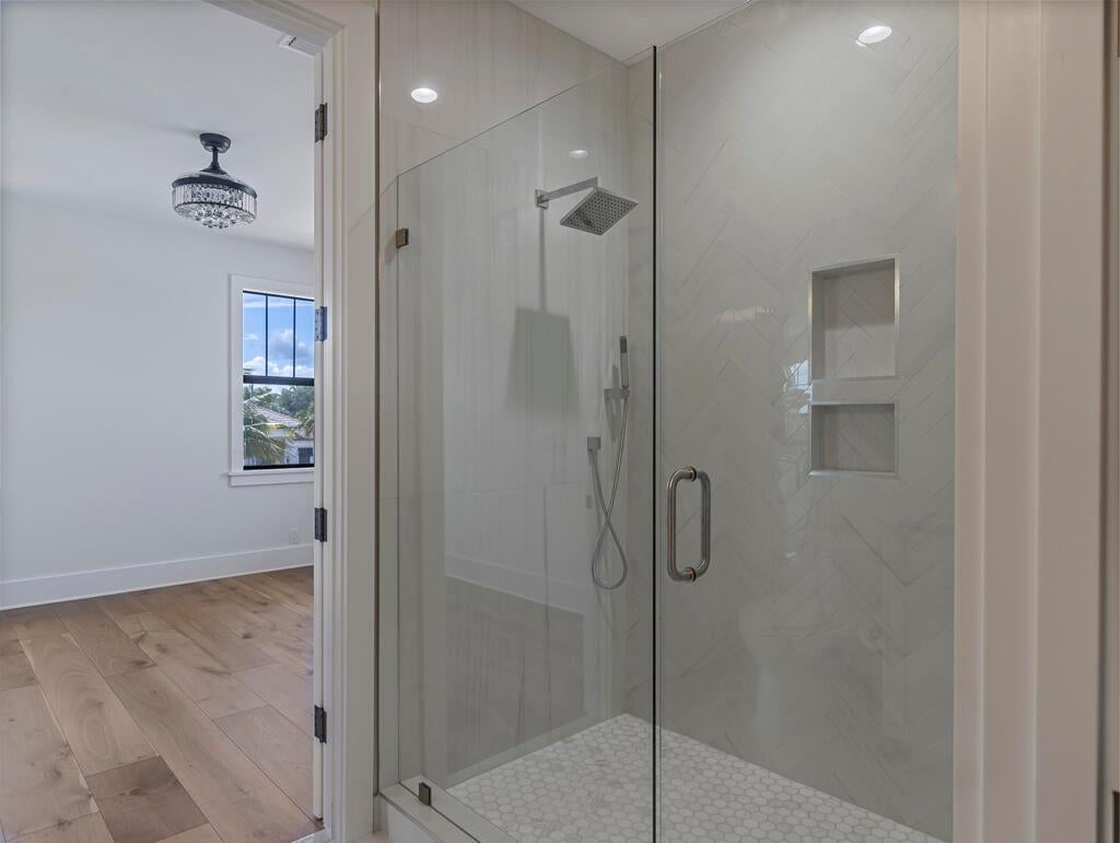 West Palm Beach, Florida, 33405, United States, 5 Bedrooms Bedrooms, ,5 BathroomsBathrooms,Residential,Active,1985853