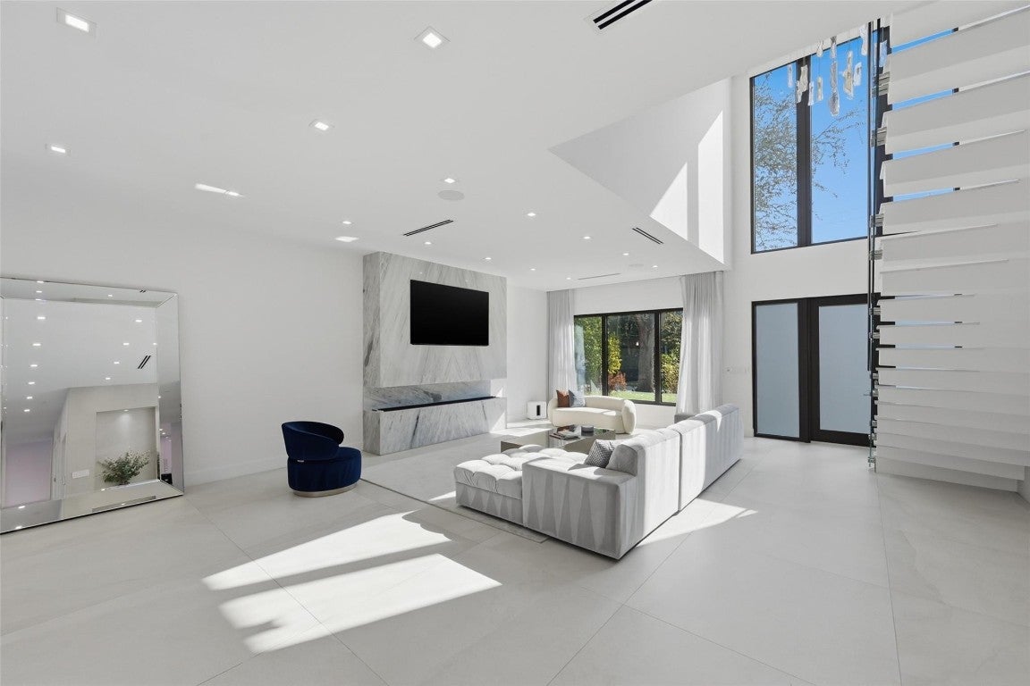 Fort Lauderdale, Florida, 33316, United States, 5 Bedrooms Bedrooms, ,5 BathroomsBathrooms,Residential,Active,2008271