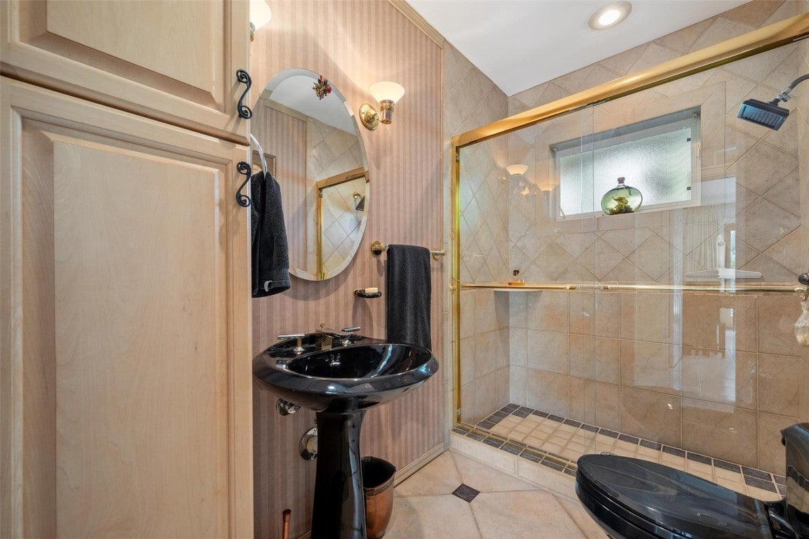 Fort Lauderdale, Florida, 33305, United States, 4 Bedrooms Bedrooms, ,3 BathroomsBathrooms,Residential,Active,2008020