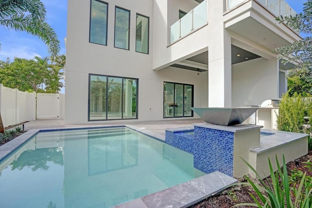 Fort Lauderdale, Florida, 33308, United States, 4 Bedrooms Bedrooms, ,4 BathroomsBathrooms,Residential,Active,2008292