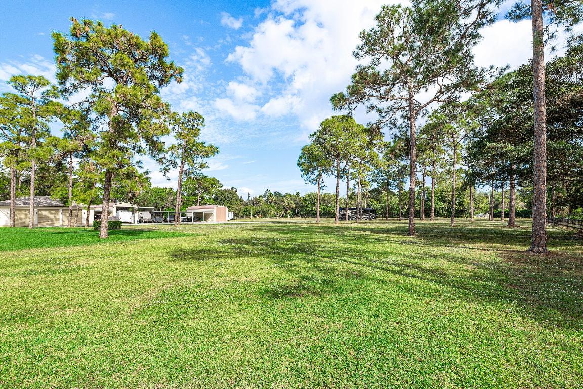 Loxahatchee Groves, Florida, 33470, United States, 4 Bedrooms Bedrooms, ,2 BathroomsBathrooms,Residential,Active,2008730