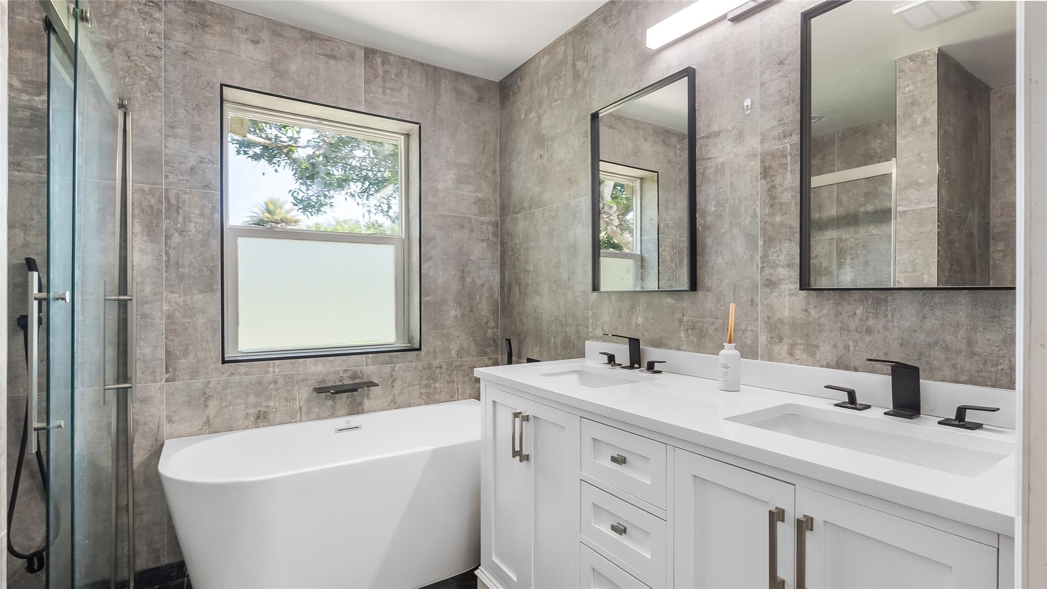Parkland, Florida, 33067, United States, 5 Bedrooms Bedrooms, ,5 BathroomsBathrooms,Residential,Active,1944063