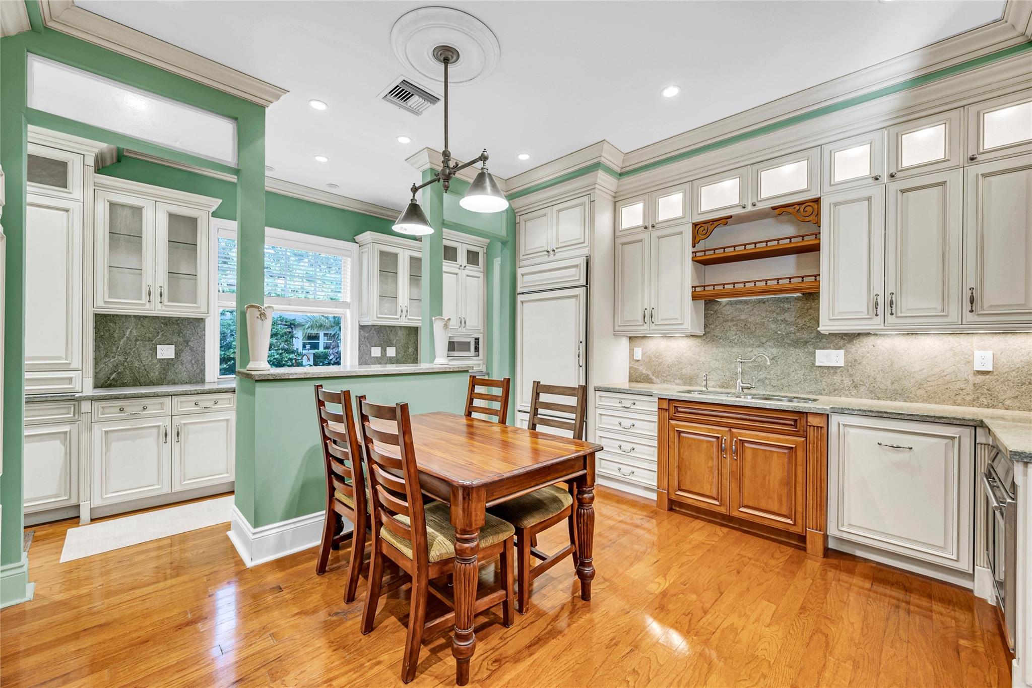 Fort Lauderdale, Florida, 33301, United States, 5 Bedrooms Bedrooms, ,5 BathroomsBathrooms,Residential,Active,1993671