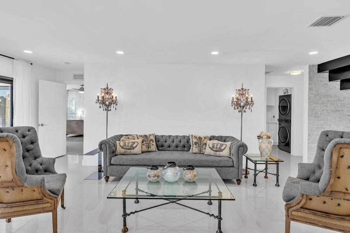 Lighthouse Point, Florida, 33064, United States, 4 Bedrooms Bedrooms, ,4 BathroomsBathrooms,Residential,Active,2008288