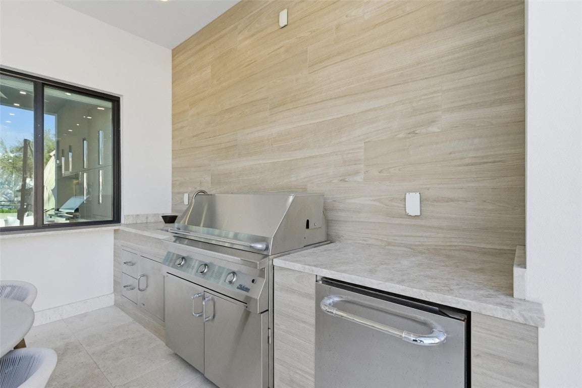 Fort Lauderdale, Florida, 33316, United States, 5 Bedrooms Bedrooms, ,5 BathroomsBathrooms,Residential,Active,2008271