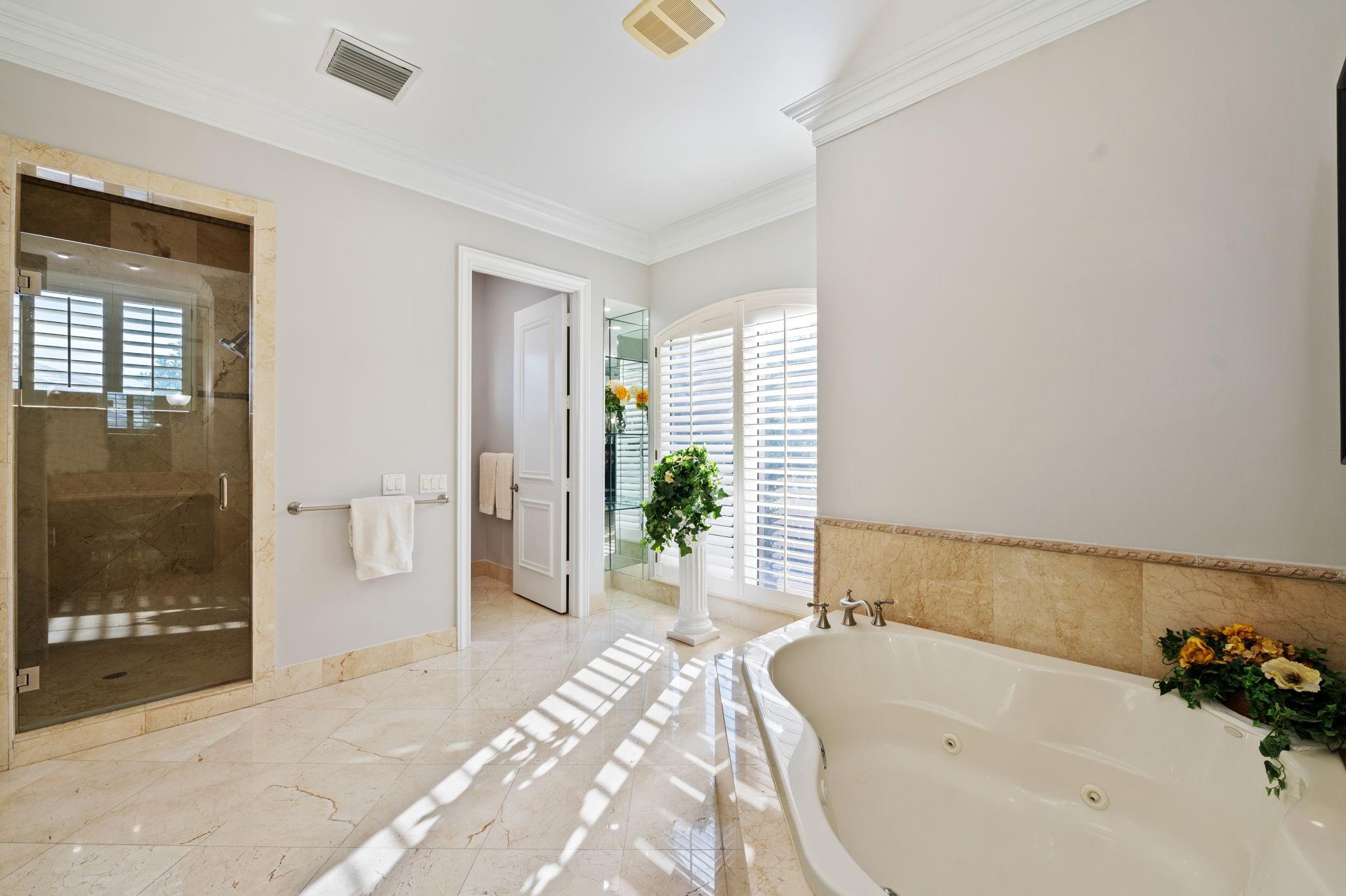 Fort Lauderdale, Florida, 33308, United States, 5 Bedrooms Bedrooms, ,8 BathroomsBathrooms,Residential,Active,1988436