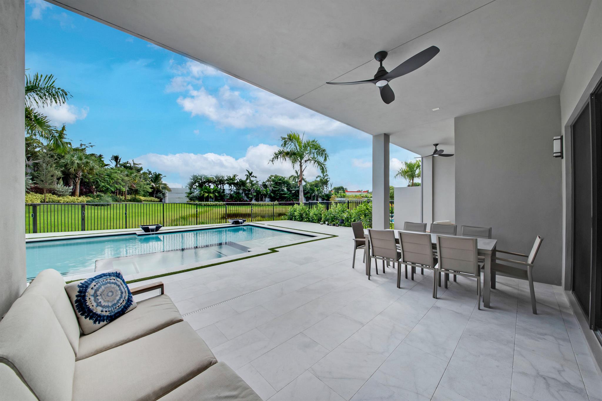 Boca Raton, Florida, 33434, United States, 5 Bedrooms Bedrooms, ,7 BathroomsBathrooms,Residential,Active,1963404