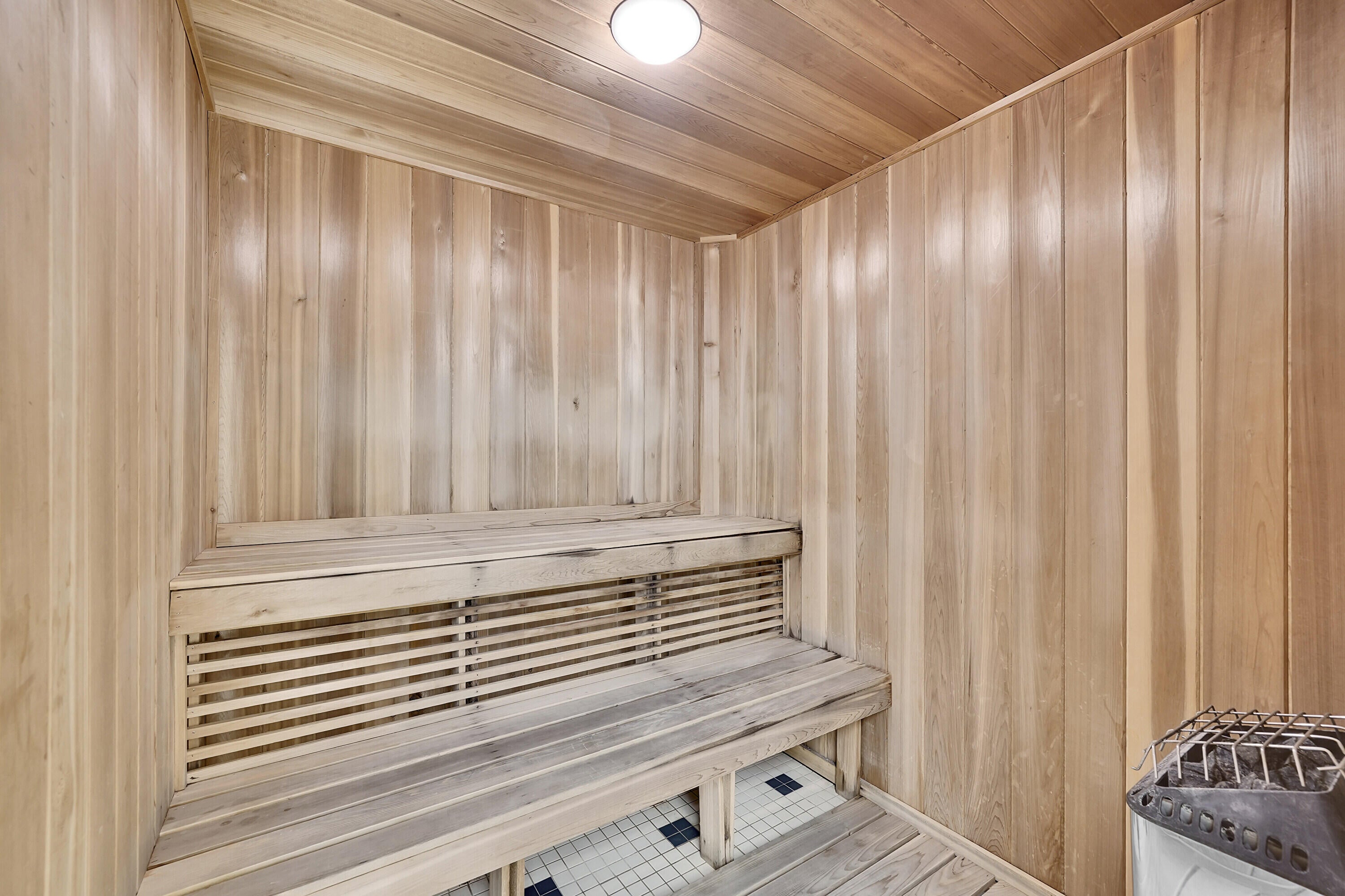 Hollywood, Florida, 33019, United States, 2 Bedrooms Bedrooms, ,3 BathroomsBathrooms,Residential,Active,2028550