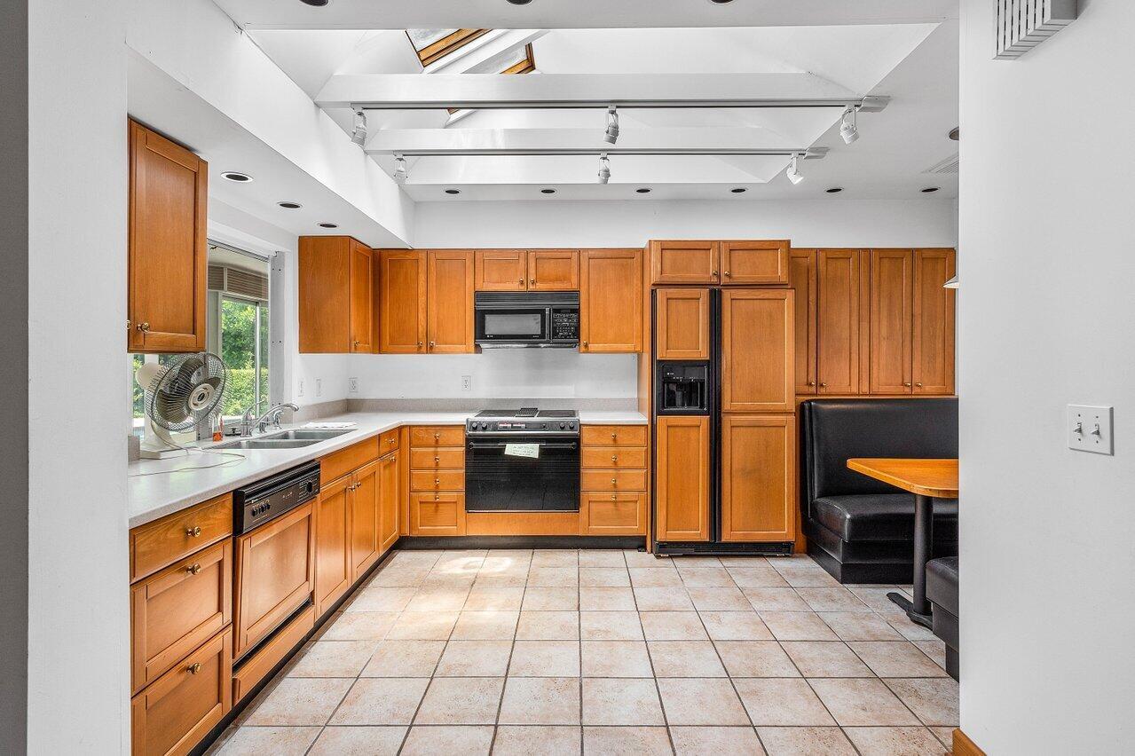 North Palm Beach, Florida, 33408, United States, 3 Bedrooms Bedrooms, ,3 BathroomsBathrooms,Residential,Active,1880318