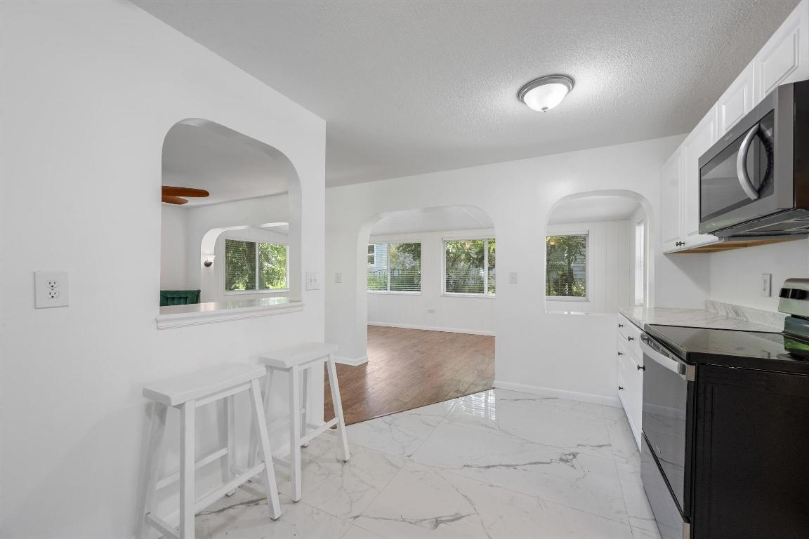 Stuart, Florida, 34994, United States, 2 Bedrooms Bedrooms, ,2 BathroomsBathrooms,Residential,Active,2008289