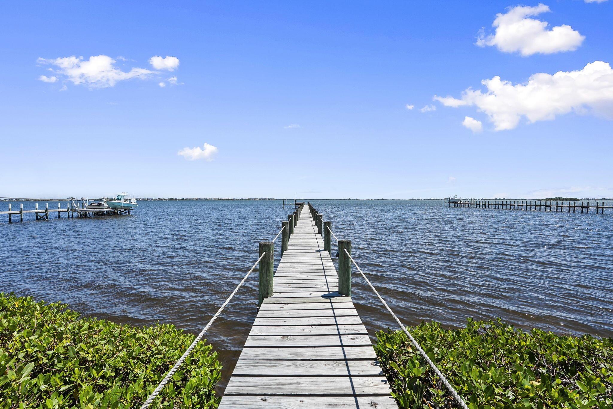 Sewalls Point, Florida, 34996, United States, 3 Bedrooms Bedrooms, ,4 BathroomsBathrooms,Residential,Active,1919064