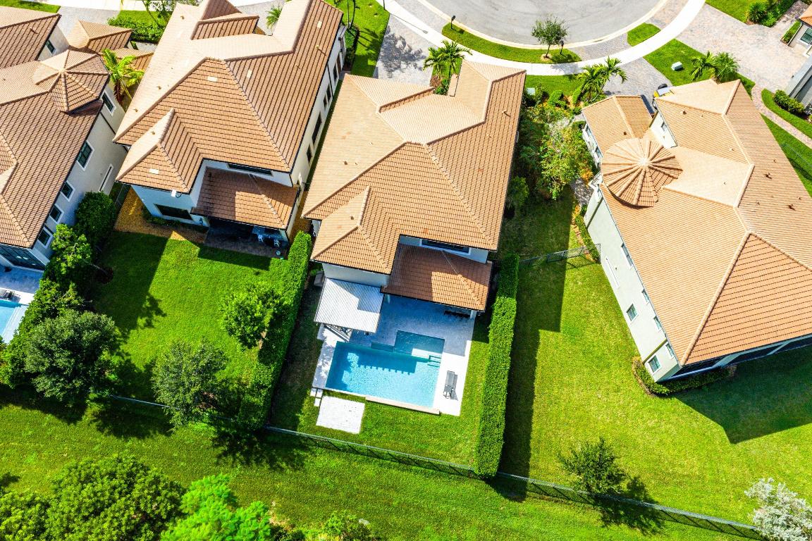 Parkland, Florida, 33076, United States, 4 Bedrooms Bedrooms, ,4 BathroomsBathrooms,Residential,Contingent,2007957