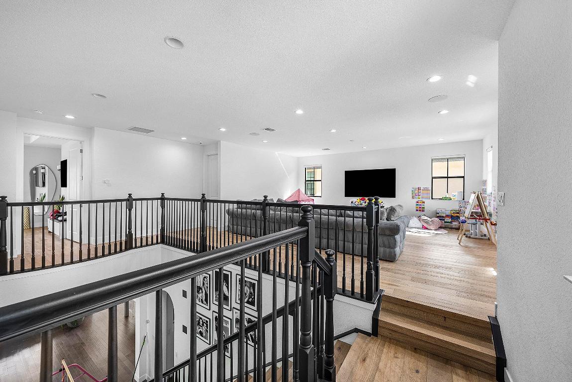 Parkland, Florida, 33076, United States, 4 Bedrooms Bedrooms, ,4 BathroomsBathrooms,Residential,Contingent,2007957