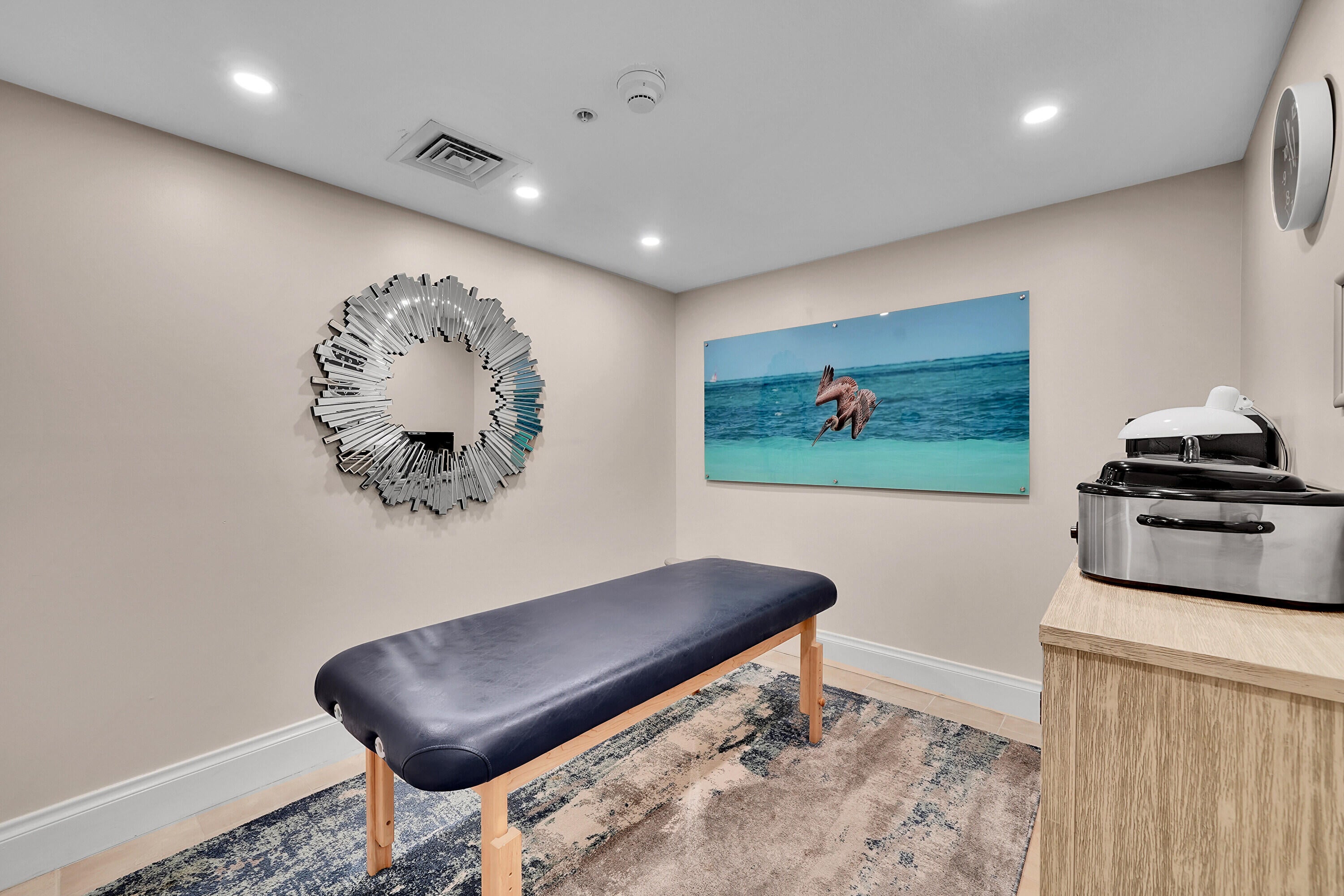 Hollywood, Florida, 33019, United States, 2 Bedrooms Bedrooms, ,3 BathroomsBathrooms,Residential,Active,2028550