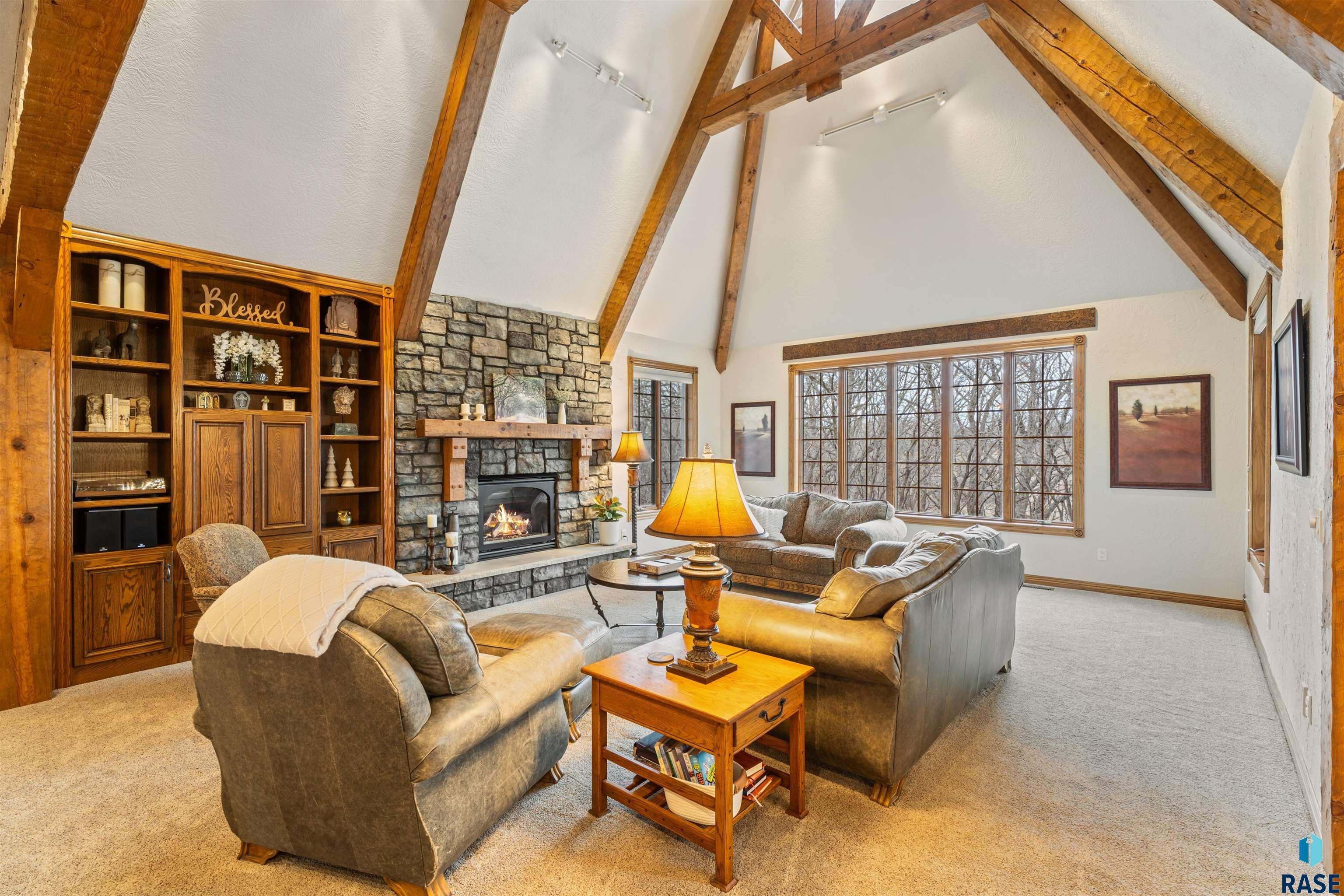 Sioux Falls, South Dakota, 57110, United States, 6 Bedrooms Bedrooms, ,6 BathroomsBathrooms,Residential,Active,1888969