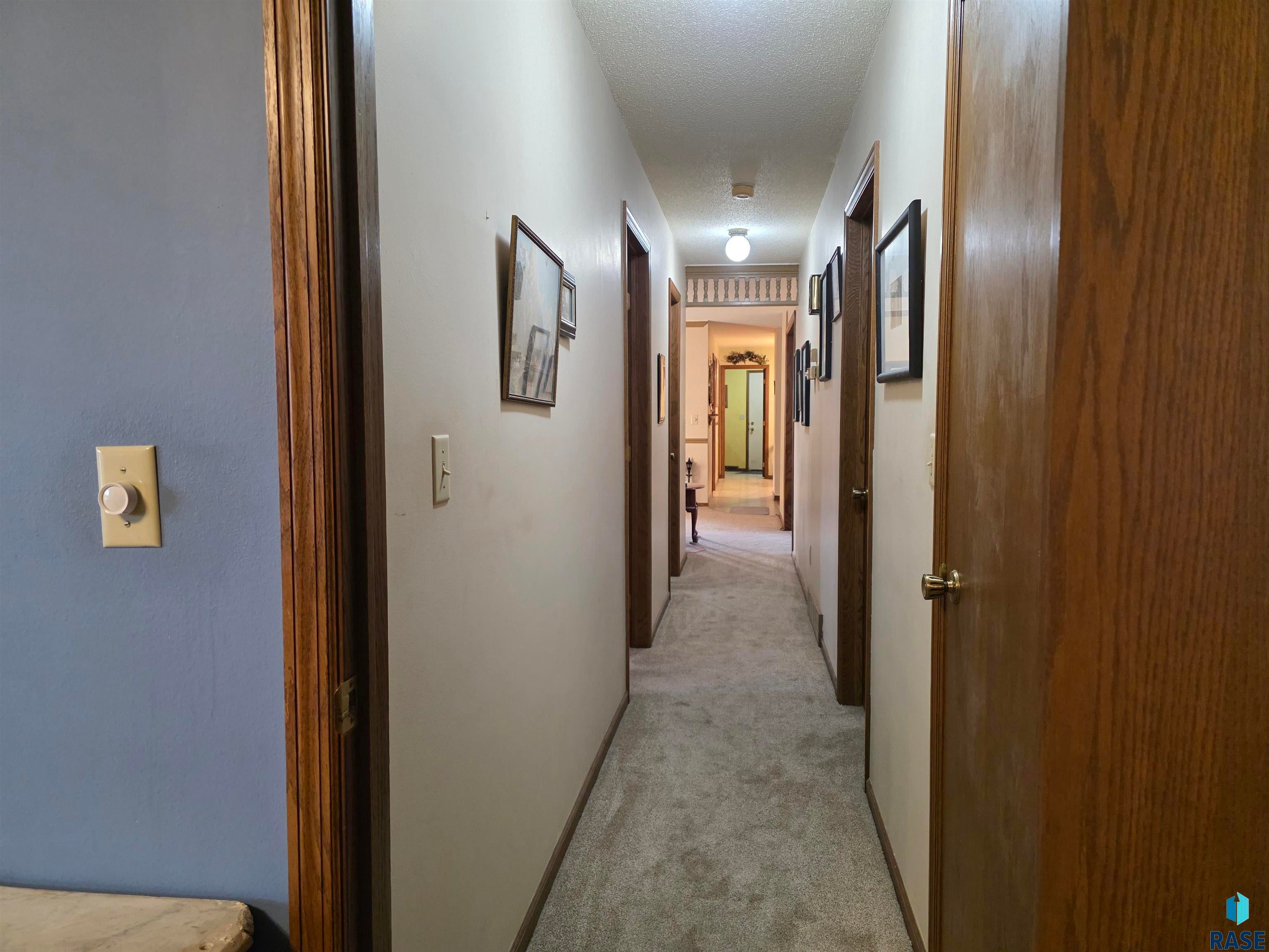 Brandon, South Dakota, 57005, United States, 3 Bedrooms Bedrooms, ,3 BathroomsBathrooms,Residential,Active,1969629
